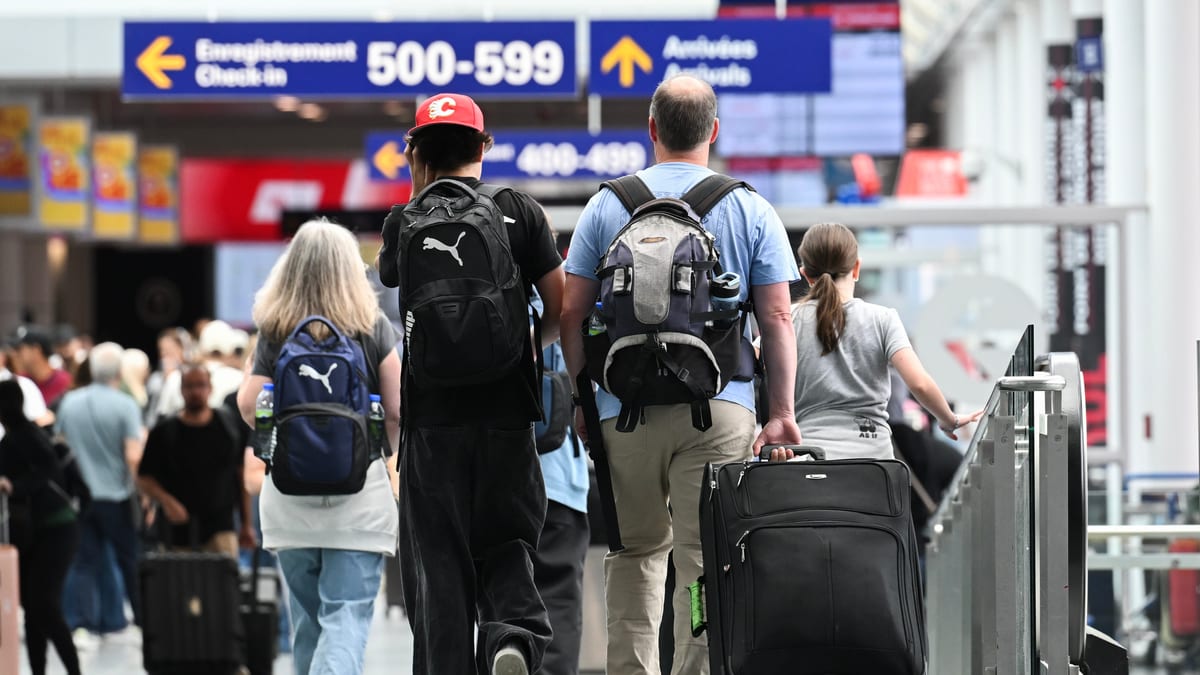 Fotografía que ilustra la noticia: Canadá abrirá sus cuatro mayores aeropuertos al capital privado para atraer inversión extranjera y reducir su dependencia de EE UU