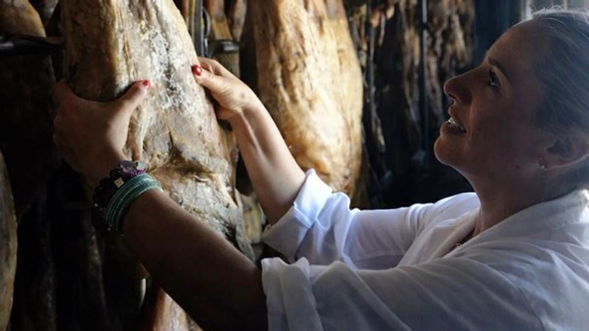 Fotografía que ilustra la noticia: Cataluña vende a Extremadura el doble de lo que le compra: 240 millones frente a 118