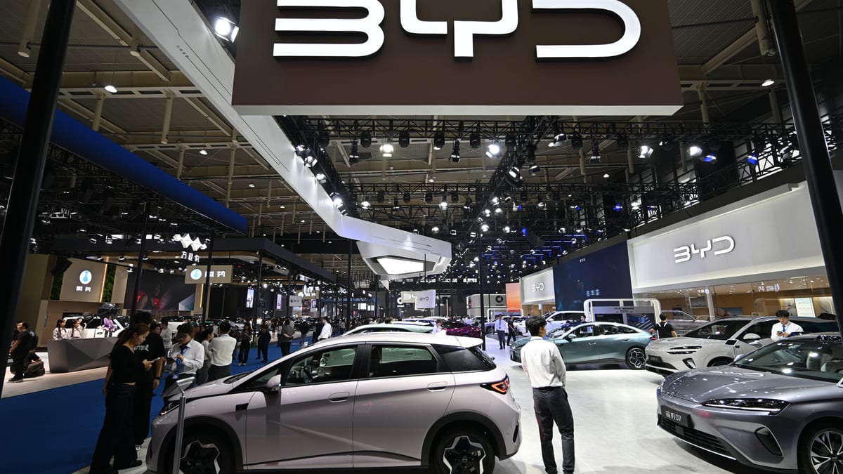 Fotografía que ilustra la noticia: El 38% de los coches electrificados vendidos en España son de marcas chinas: 82.405 matriculaciones hasta septiembre