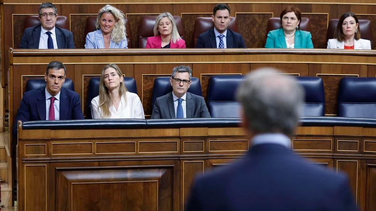 Fotografía que ilustra la noticia: El desahucio de Maricarmen marca la precampaña: vivienda, decreto y huelga general separan a PSOE y PP