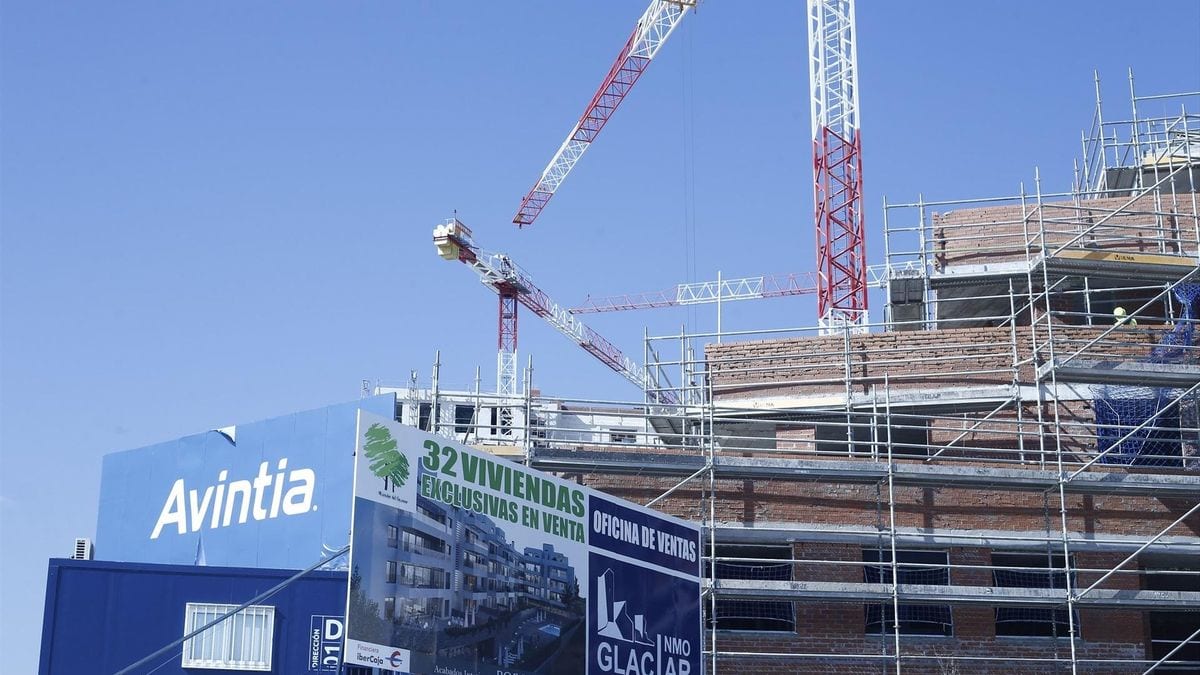 Fotografía que ilustra la noticia: El PIB español oculta un crecimiento mayor: la próxima revisión del INE podría añadir hasta 30.000 millones