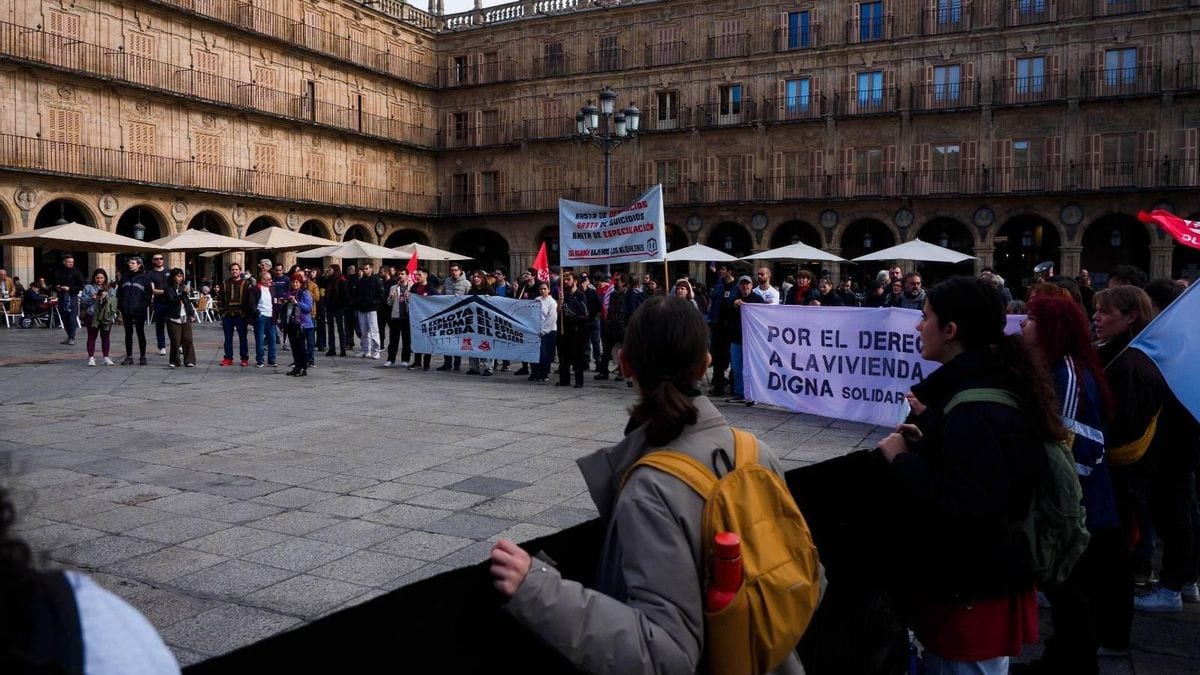 Fotografía que ilustra la noticia: Javier Burón: 'El PP quiere el modelo de finales de los noventa, cuando el precio de la vivienda subió el 250%'