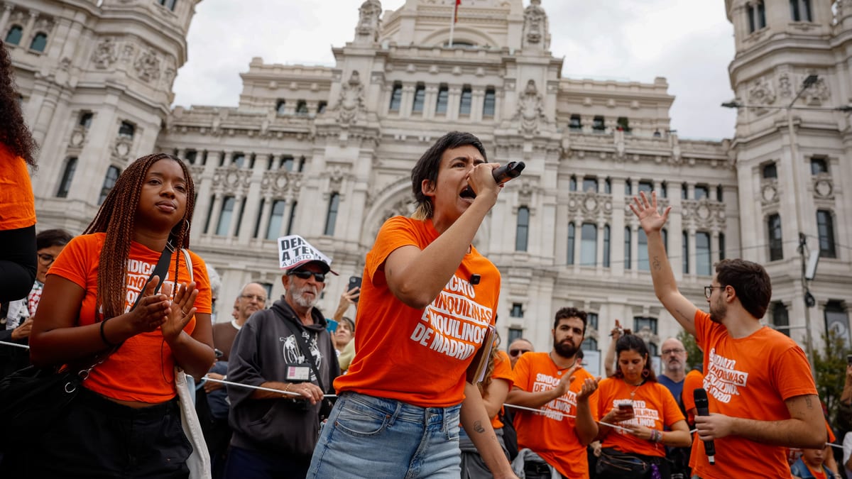 Fotografía que ilustra la noticia: La llamada a la huelga general por la vivienda incomoda a PSOE, Sumar y a los grandes sindicatos