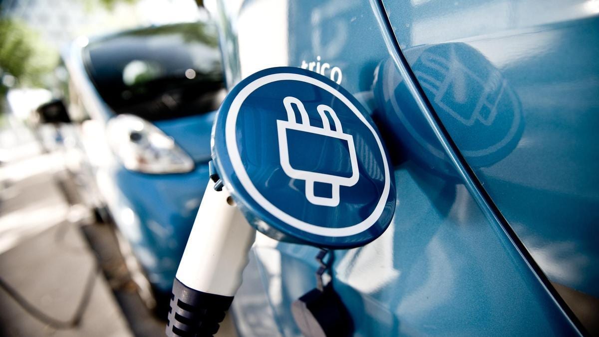 Fotografía que ilustra la noticia: Las ventas de vehículos electrificados crecen un 20,3% en julio y alcanzan el 22,3% de cuota de mercado