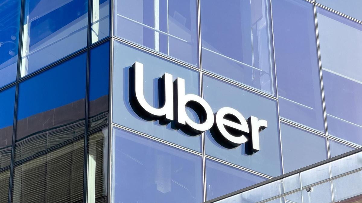 Fotografía que ilustra la noticia: Uber anuncia 3.300 despidos, el 10% de su plantilla, para adelgazar una estructura que "ya no resultaba útil"